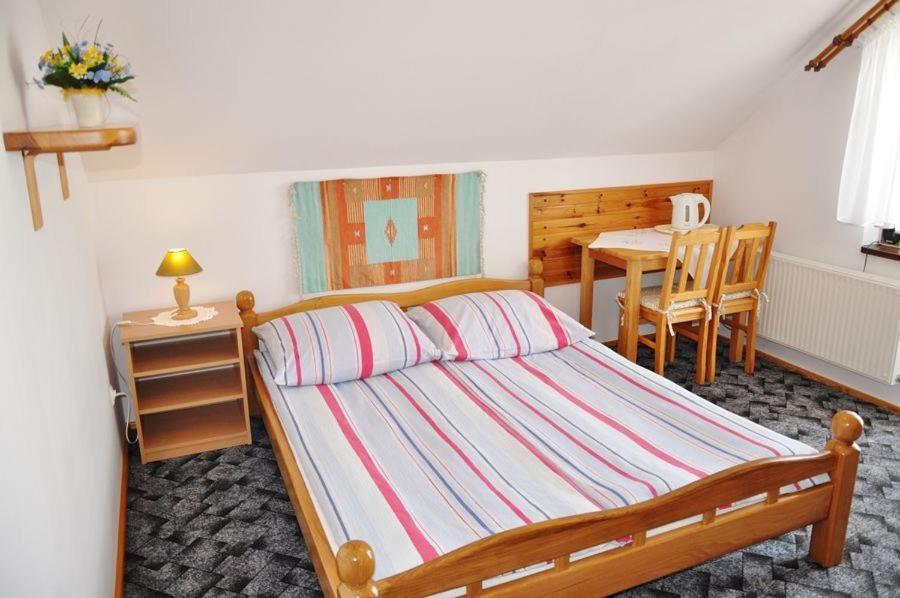 Jantar Hotell Ostrowo  Eksteriør bilde